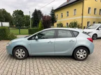 Gebraucht Opel Astra Edition 116 PS (85 kW) 2010 Blau Limousine