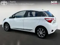 Gebraucht Toyota Yaris Basis 111 PS (81 kW) 2019 Schneeweiß Limousine