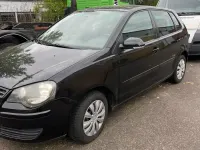 Käytetty VW Polo 70 HP (51 kW) 2009 Musta Viistoperä
