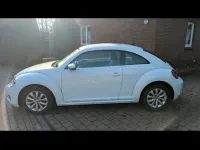Gebraucht VW Beetle 120 PS (88 kW) 2016 Weiß Kleinwagen