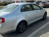 Gebraucht VW Jetta 170 PS (125 kW) 2006 Silber Limousine