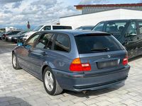 Gebraucht BMW 318 143 PS (105 kW) 2003 Blau Kombi