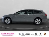 Gebraucht VW Passat 150 PS (110 kW) 2022 Grau Kombi