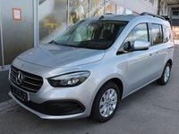 Gebraucht Mercedes T180 131 PS (96 kW) 2024 Silber Van / Kleinbus