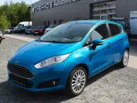 Używany Ford Fiesta Titanium 101 KM (74 kW) 2013 Niebieski Sedan/Limuzyna