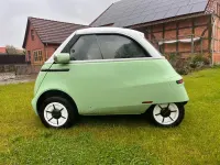 Gebraucht Micro Microlino 11 kW (16 PS) 2024 Grün Kleinwagen