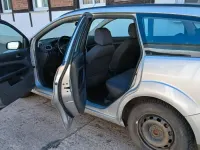 Gebraucht Ford Focus 101 PS (74 kW) 2005 Grau Kombi