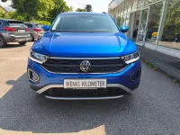 Gebraucht VW T-Roc Life 150 PS (110 kW) 2023 Blau SUV