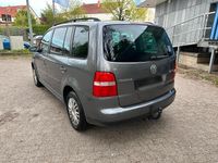 Gebraucht VW Touran 150 PS (110 kW) 2005 Grau Van / Kleinbus