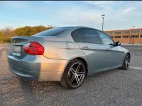 Gebraucht BMW 318 129 PS (94 kW) 2007 Grau Limousine