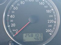 Gebraucht VW Passat 170 PS (125 kW) 2002 Gold Limousine