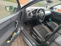 Gebraucht Skoda Fabia 60 PS (44 kW) 2015 Grau Kleinwagen