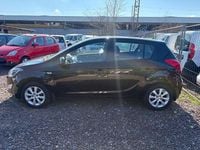 Gebraucht Hyundai i20 Classic 86 PS (63 kW) 2013 Schwarz Kleinwagen
