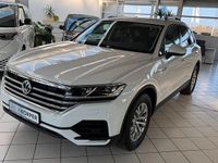 Gebraucht VW Touareg Basis 231 PS (169 kW) 2019 Weiß SUV