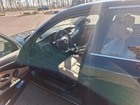 Gebraucht BMW 520 177 PS (130 kW) 2010 Schwarz Kombi