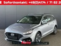 Neu Hyundai i30 Comfort 101 PS (74 kW) 2025 Shimmering silver Kombi