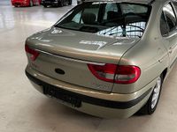 Gebraucht Renault Mégane 107 PS (78 kW) 2001 Grün Kleinwagen
