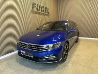 Gebraucht VW Passat R-line 200 PS (147 kW) 2021 Lapiz blue metallic Kombi