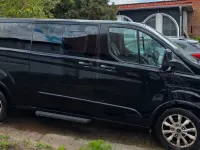 Gebraucht Ford Tourneo 170 PS (125 kW) 2018 Schwarz Van / Kleinbus