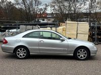 Gebraucht Mercedes CLK320 218 PS (160 kW) 2002 Silber Coupé