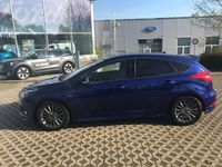 Gebraucht Ford Focus ST-Line 150 PS (110 kW) 2016 Indicblau (metallic) (blau) Limousine