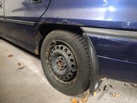 Gebraucht Opel Astra 75 PS (55 kW) 1997 Blau Limousine