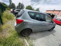 Gebraucht Opel Meriva Innovation 101 PS (74 kW) 2011 Silber Van / Kleinbus