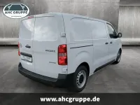 Gebraucht Toyota Proace 100 kW (137 PS) 2024 Weiss Van / Kleinbus