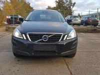 Gebraucht Volvo XC60 Momentum 222 PS (163 kW) 2012 Schwarz metallic SUV