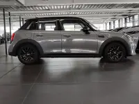 Używany Mini Cooper Classic 136 KM (100 kW) 2022 Szary Hatchback