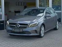 Gebraucht Mercedes A180 Urban 109 PS (80 kW) 2019 Mountaingrau Limousine