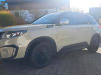 Gebraucht Suzuki Vitara 140 PS (102 kW) 2017 Beige SUV