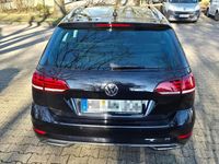 Gebraucht VW Golf VII Highline 150 PS (110 kW) 2020 Schwarz Kombi