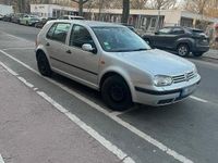 Gebraucht VW Golf IV 105 PS (77 kW) 2000 Silber Kleinwagen