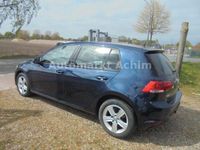 Gebraucht VW Golf VII Comfortline 110 PS (80 kW) 2014 Blau Limousine