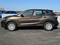 Gebraucht Nissan Qashqai Acenta 116 PS (85 kW) 2016 Grau SUV