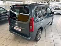 Neu Opel Combo Life 131 PS (96 kW) 2026 Kiama blau Van / Kleinbus