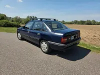 Gebraucht Opel Vectra 90 PS (66 kW) 1992 Blau Limousine