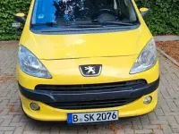 Gebraucht Peugeot 1007 Tendance 73 PS (53 kW) 2007 Gelb Van / Kleinbus