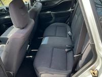 Gebraucht Mitsubishi Space Star 98 PS (72 kW) 2004 Silber Van / Kleinbus