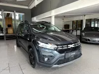 Gebraucht Dacia Jogger Extreme 110 PS (80 kW) 2023 Grau metallic Van / Kleinbus