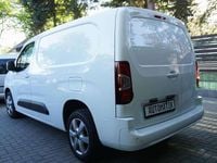 Używany Opel Combo 131 KM (96 kW) 2020 Biały Minivan