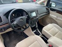 Gebraucht VW Sharan Highline 184 PS (135 kW) 2016 Gold Van / Kleinbus