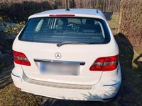 Gebraucht Mercedes B180 75 PS (55 kW) 2011 Weiß Van / Kleinbus