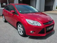 Gebraucht Ford Focus Titanium 150 PS (110 kW) 2013 Rot Limousine