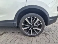 Gebraucht Nissan Qashqai Tekna 131 PS (96 kW) 2016 Weiß SUV