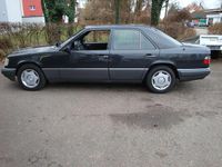 Gebraucht Mercedes E300 136 PS (100 kW) 1995 Schwarz Limousine