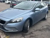 Gebraucht Volvo V40 Kinetic 152 PS (111 kW) 2017 Blau Limousine