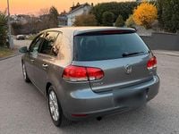 Gebraucht VW Golf VI Team 105 PS (77 kW) 2010 Grau Kleinwagen