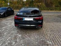 Gebraucht BMW 740 320 PS (235 kW) 2017 Schwarz Limousine